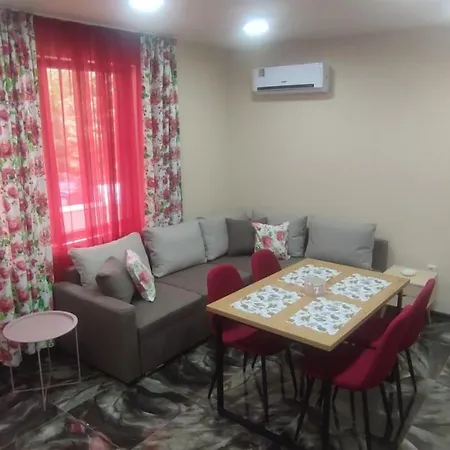 아파트 Rose Garden *